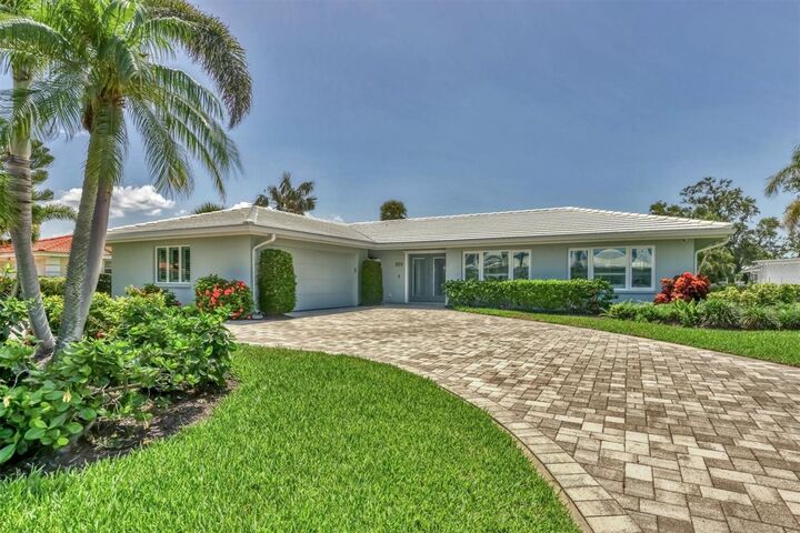 Property Photo:  510 Wedge Lane  FL 34228 