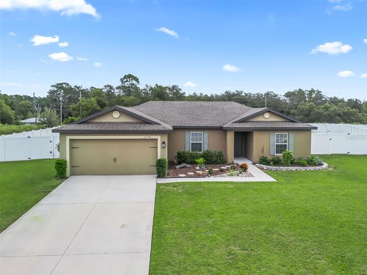Property Photo: 12078 Callicarpa Lane FL 34788