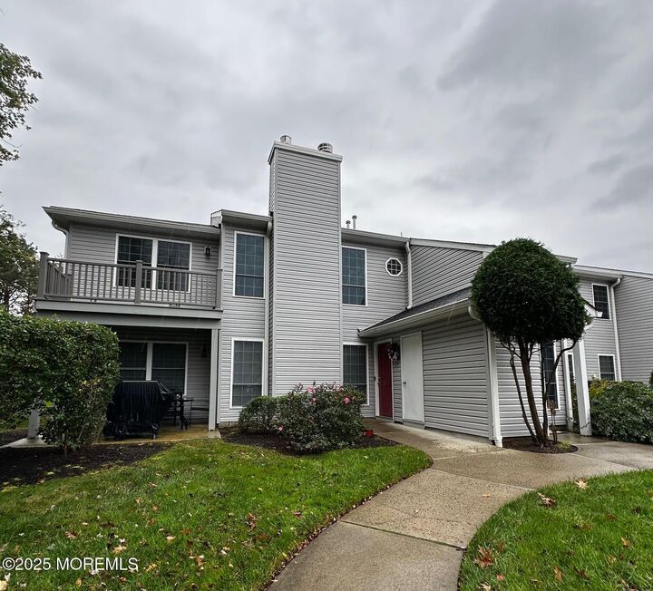 373 Yorkshire Place  Morganville NJ 07751 photo