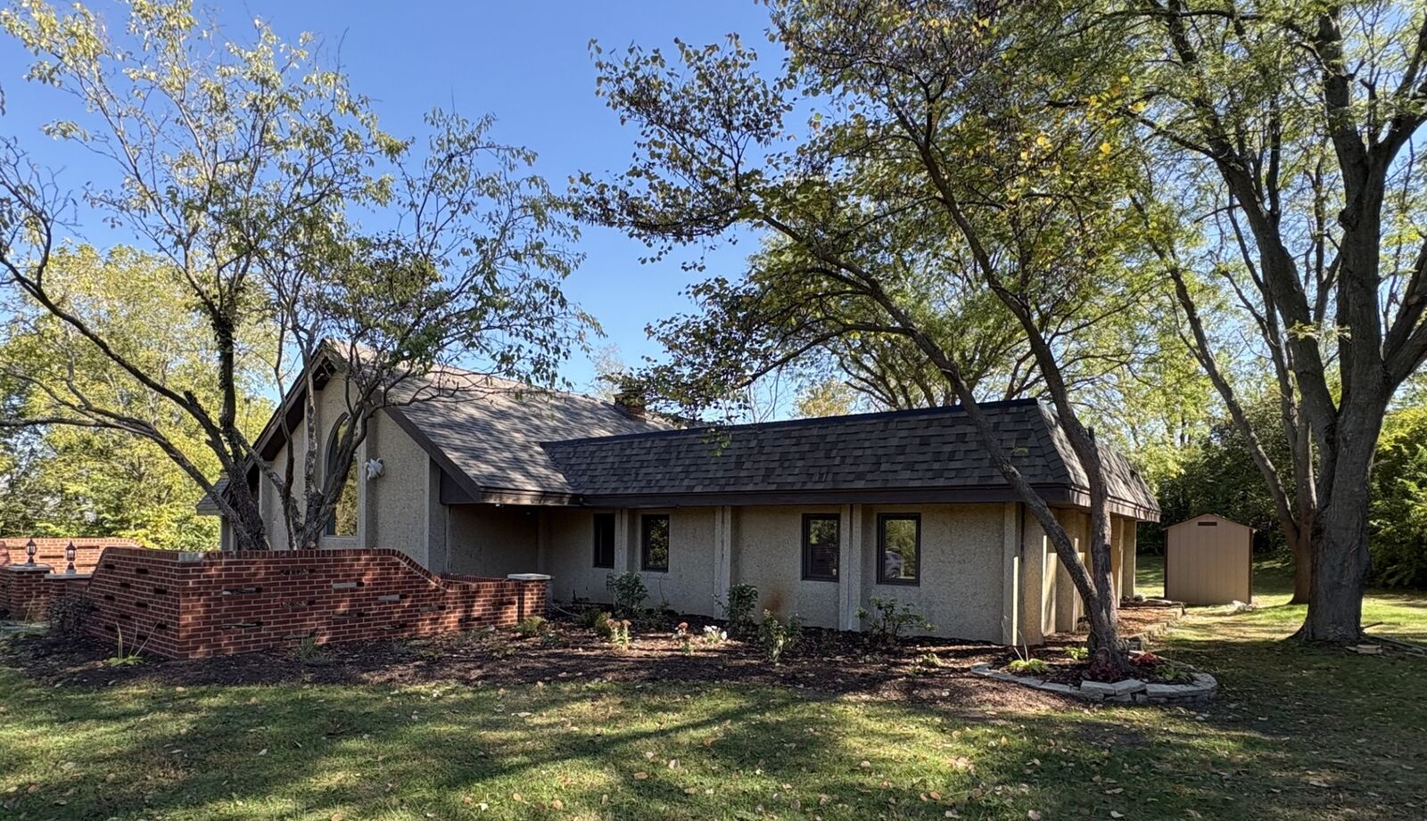 Property Photo: 4706 Wyoming Way IL 60012