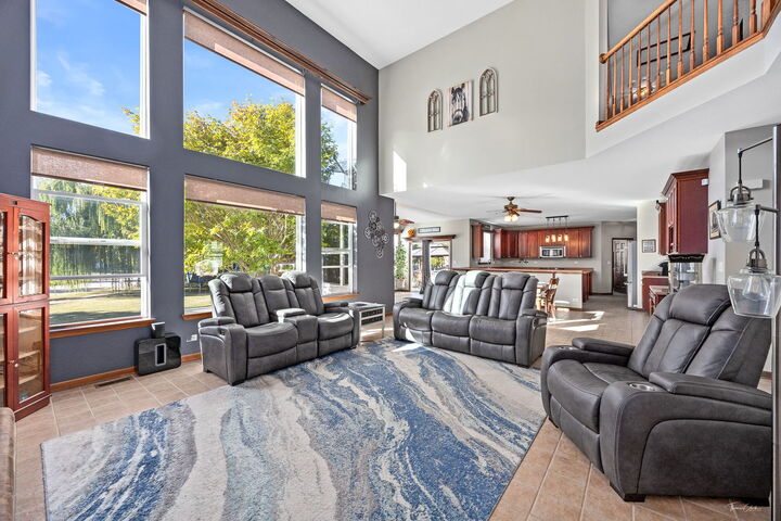 Property Photo: 555 Litchfield Way IL 60543