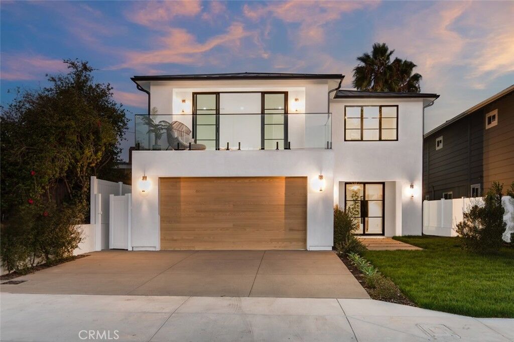 Property Photo: 121 Avenida Princesa CA 92672