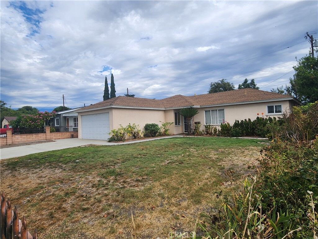 Property Photo: 2282 S Palomares CA 91766