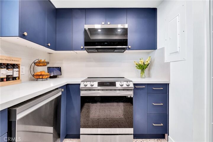 Property Photo: 745 Main 107 CA 90245