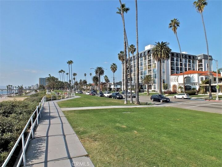 Property Photo: 2601 E Ocean 205 CA 90803