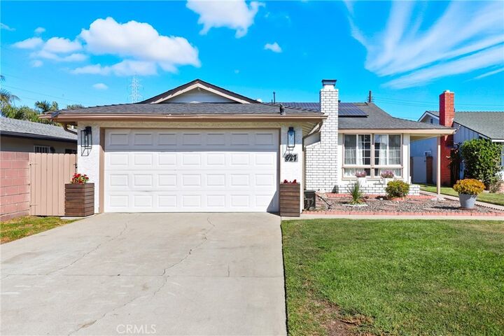 Property Photo:  527 W 169th Street W  CA 90248 