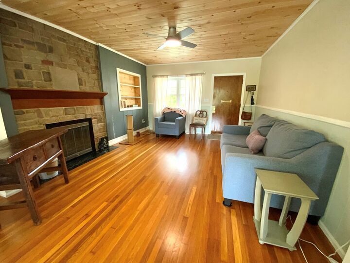 Property Photo: 514 Mountain View Avenue WV 24701