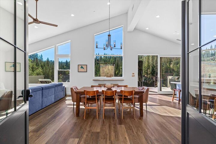 Property Photo: 20603 Longridge Court CA 95321