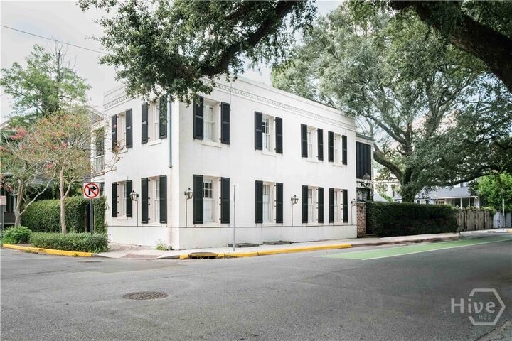 Property Photo:  17 Price Street  GA 31401 