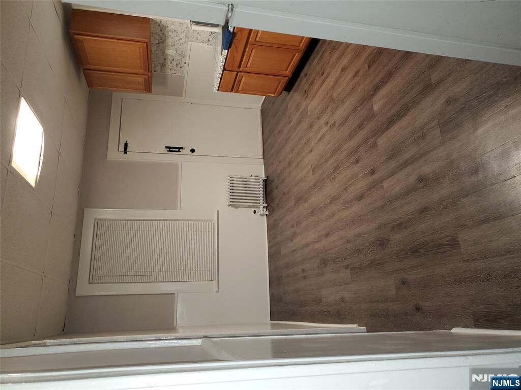 Property Photo:  404 6th Street Apta  NJ 07107 