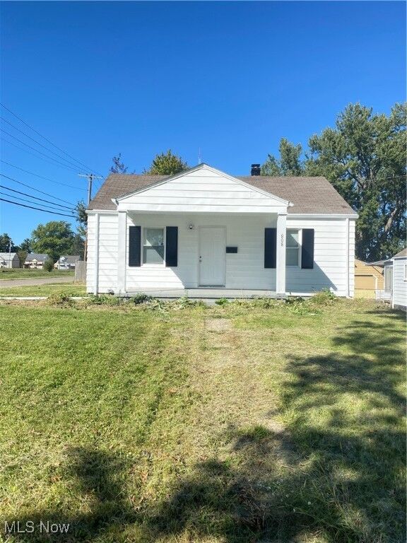 Property Photo:  808 Marmion Avenue  OH 44502 