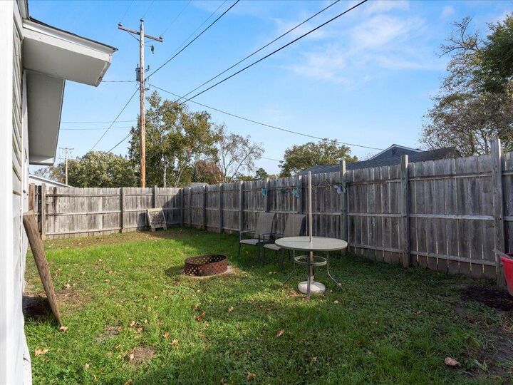 Property Photo:  1202 J Street NE  MN 56401 