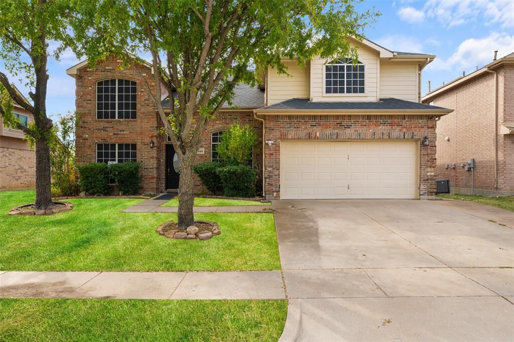 Property Photo:  6408 Wolf Creek Court  TX 76018
