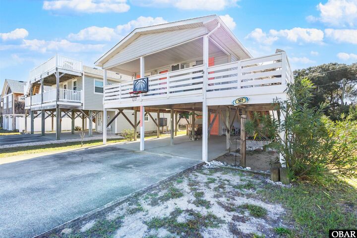 Property Photo: 307 W Avalon Drive NC 27948