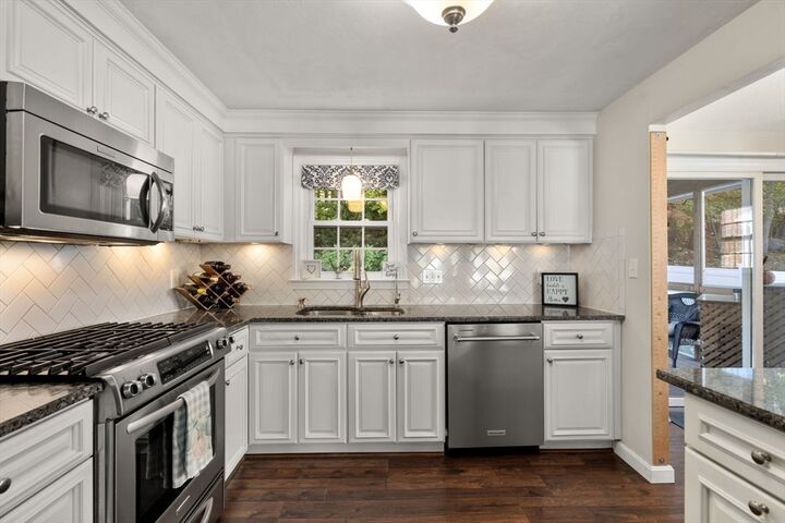 Property Photo: 7 Otter Trail MA 01605