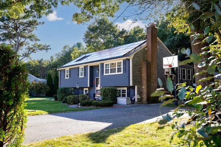 Property Photo:  37 Flintlocke Dr  MA 02360
