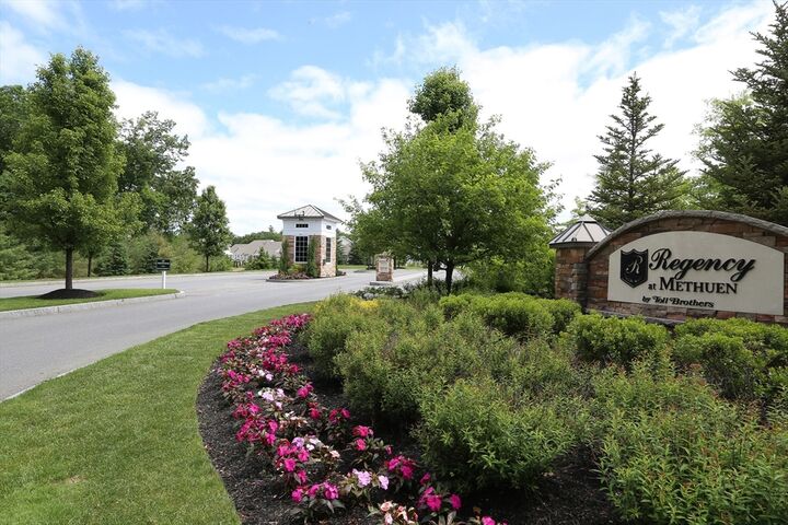 Property Photo:  42 Hopkins Circle 42  MA 01844 