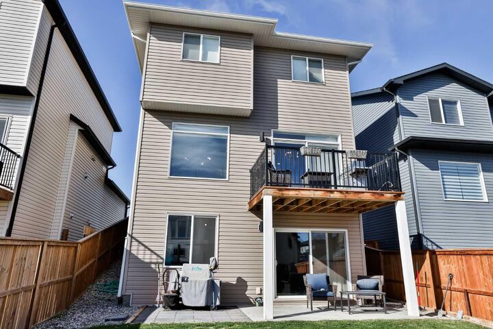 Property Photo:  158 Greywolf Road N  AB T1H 7G5 