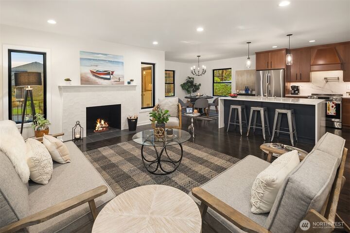Property Photo: 4318 NE 41st Street WA 98105