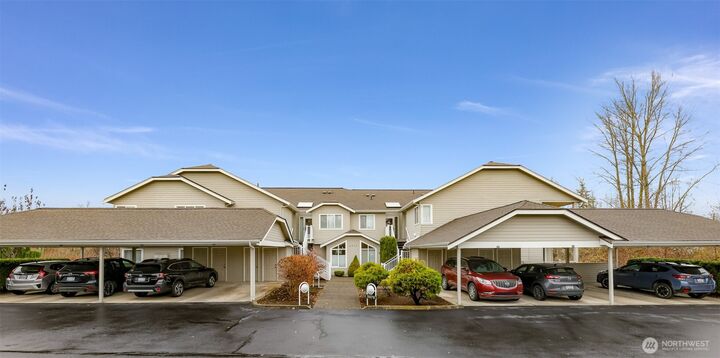 Property Photo: 5070 Festival Boulevard 2B WA 98226