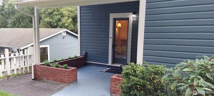 Property Photo: 9546 SR 525 WA 98236