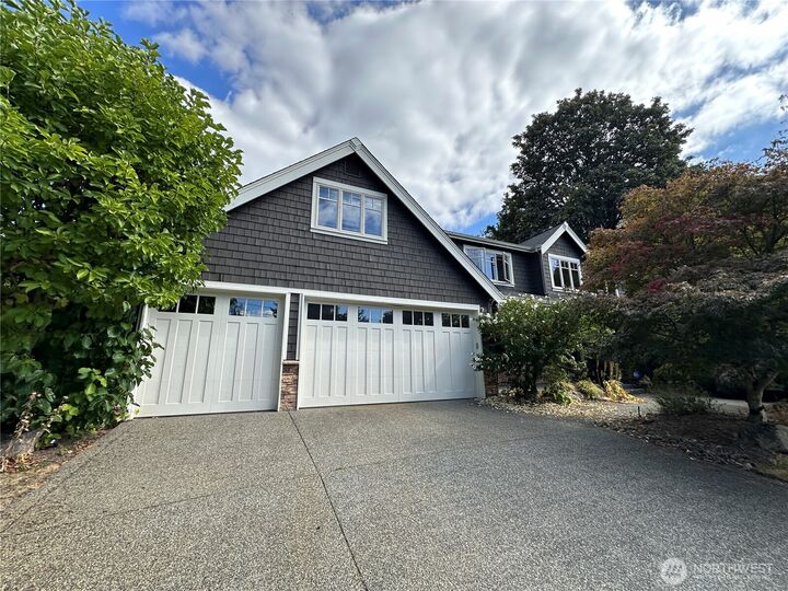 Property Photo: 5012 112th Avenue NE WA 98033