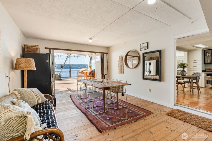 Property Photo: 4 N Salmon Beach WA 98407