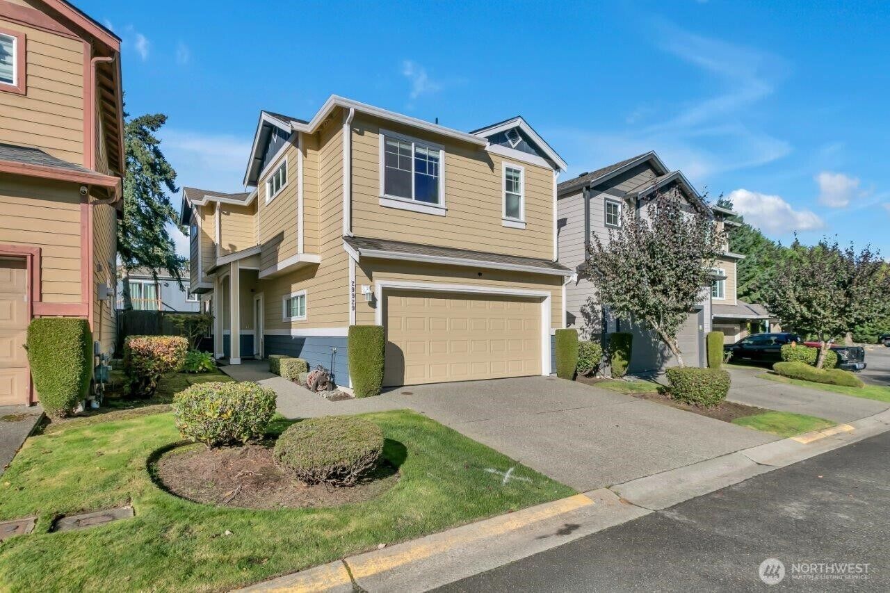 Property Photo: 29929 49th Lane S 20 WA 98001