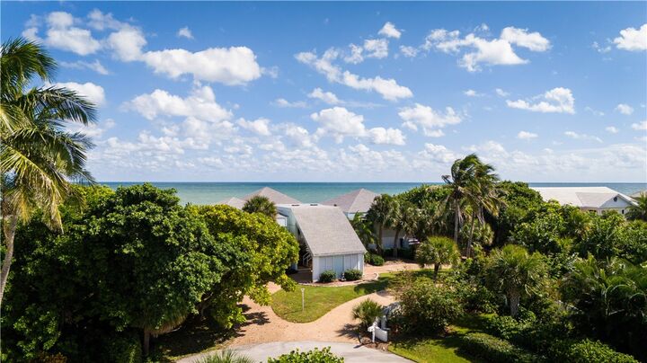 Property Photo: 915 Holoma Drive FL 32963