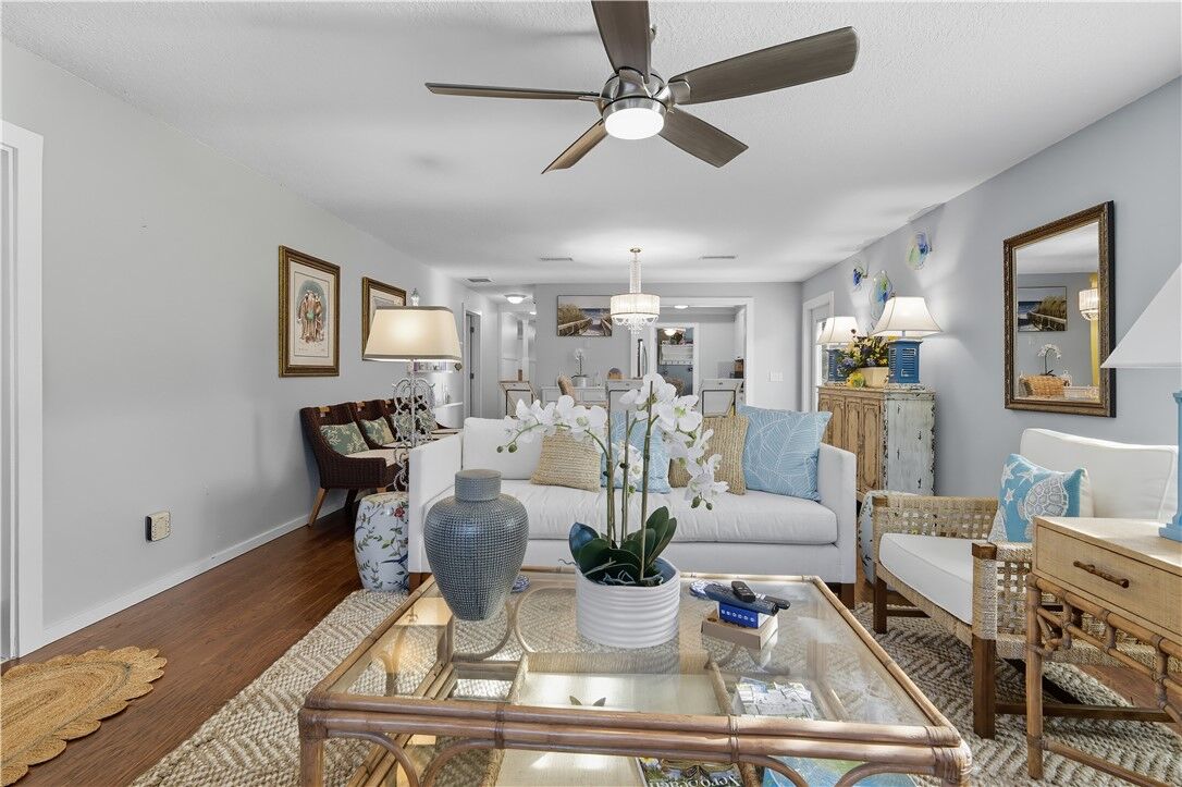 Property Photo:  676 Royal Palm Place  FL 32960 