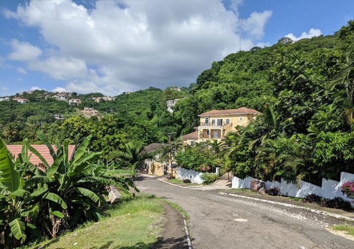 Property Photo: 7 Kirkland Close, Kingston 19 7 OU 00000