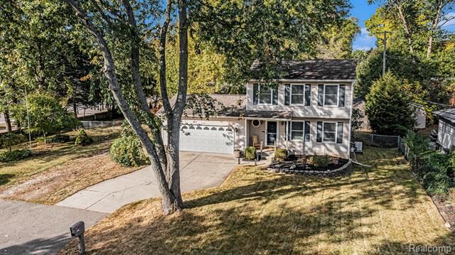 Property Photo:  980 Sherry Drive  MI 48362
