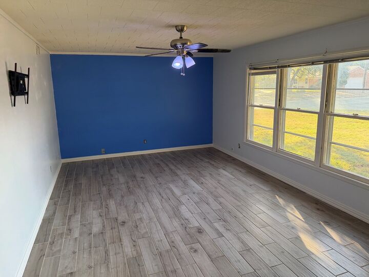 Property Photo: 2702 Harvard Ave TX 76904