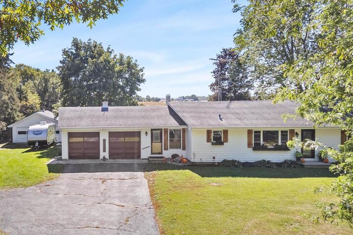 Property Photo: W1465 Spring Grove Road WI 54971