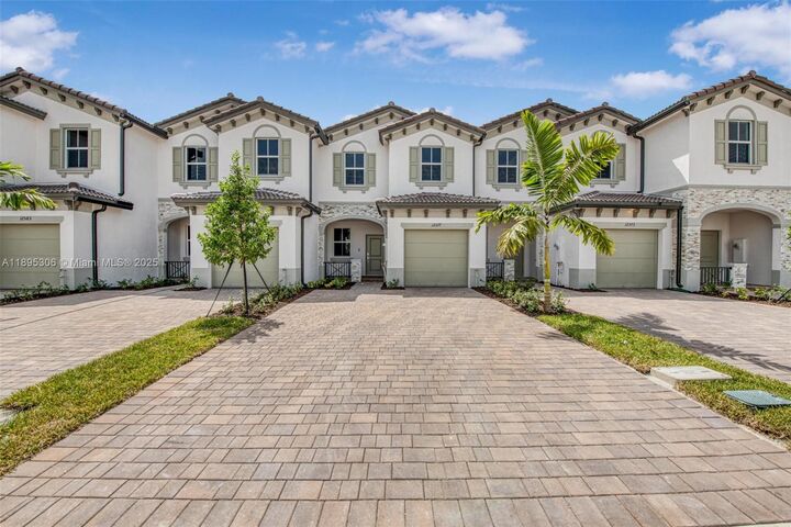 Property Photo: 12577 NW 23rd Pl FL 33167