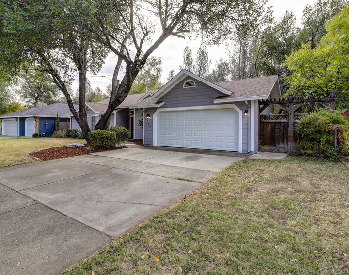Property Photo: 1891 Edgewood Drive CA 96003