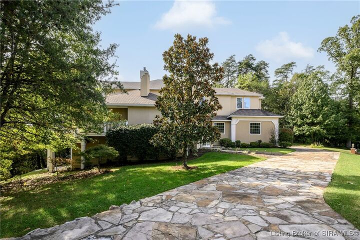 Property Photo: 1021 Bluff Ridge Drive IN 47150