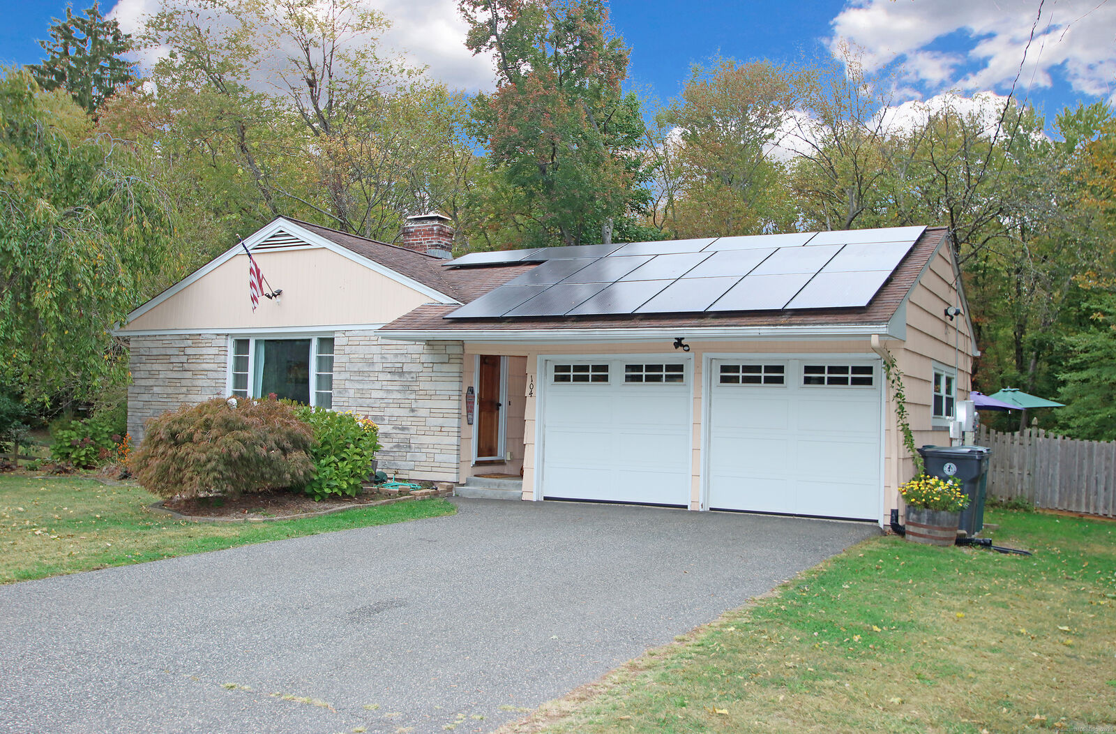 Property Photo: 104 Country Club Road CT 06410