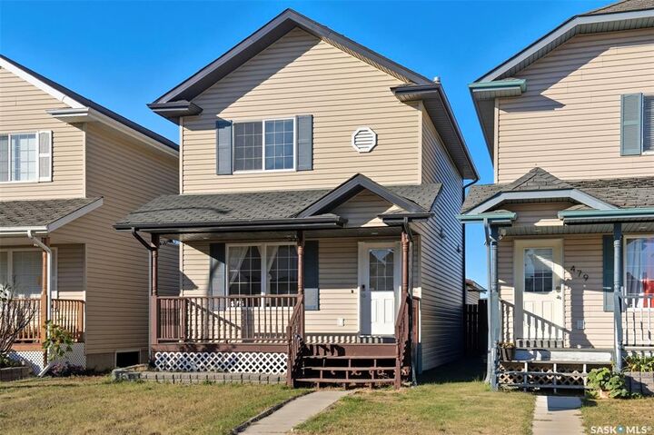 Property Photo:  475 Blakeney Crescent  SK S7L 7N3 
