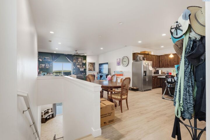 Property Photo: 413 Bedrock Loop WA 99352