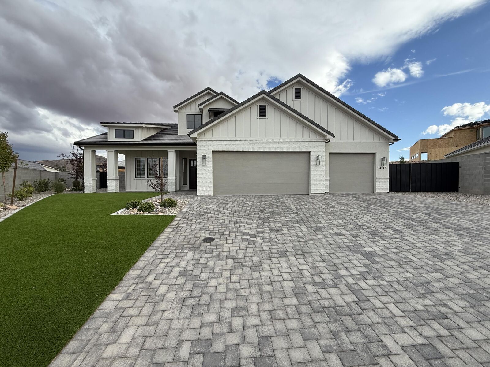 Property Photo: 3018 E Alderann St UT 84790
