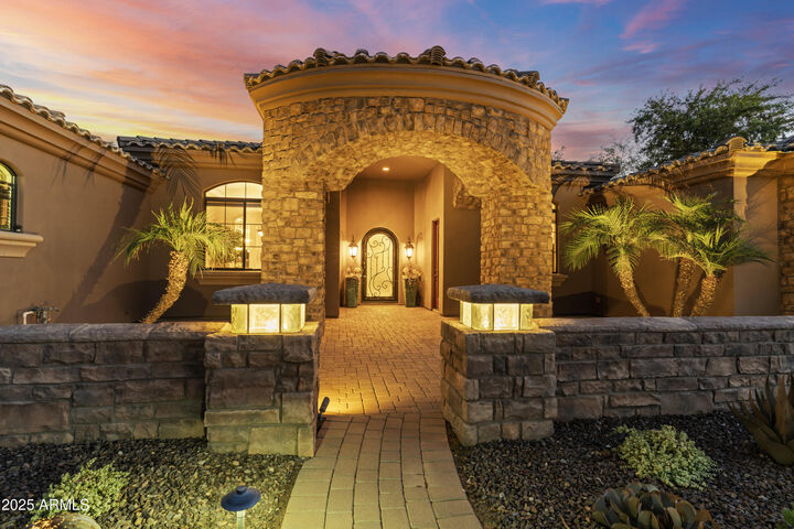 Property Photo: 2151 E Kaibab Place AZ 85249