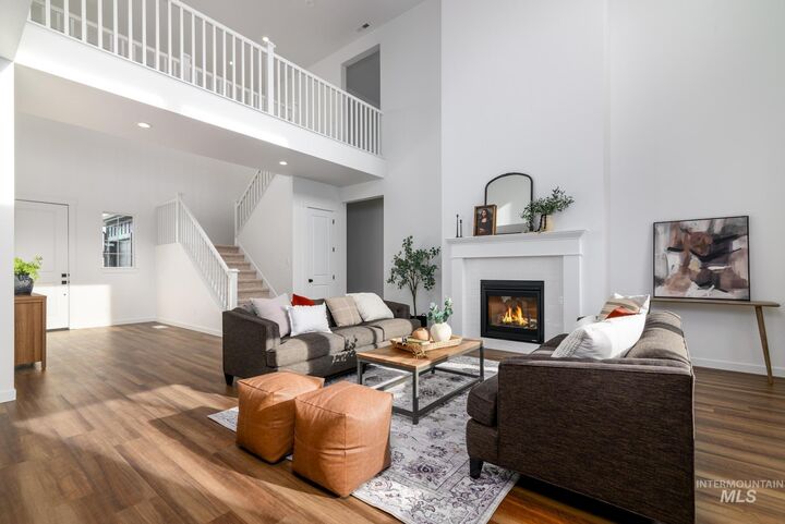Property Photo: 1240 W Switchgrass Dr ID 83634