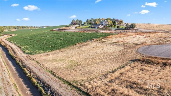 Property Photo: Nna Whetstone Ln ID 83607