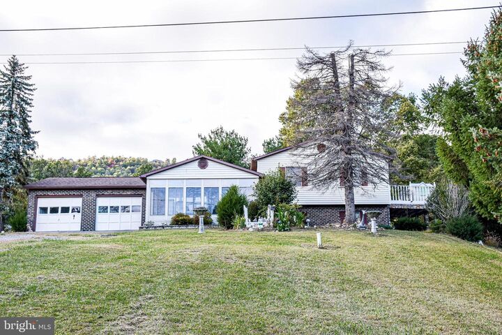 939 Loop Road  Gerrardstown WV 25420 photo