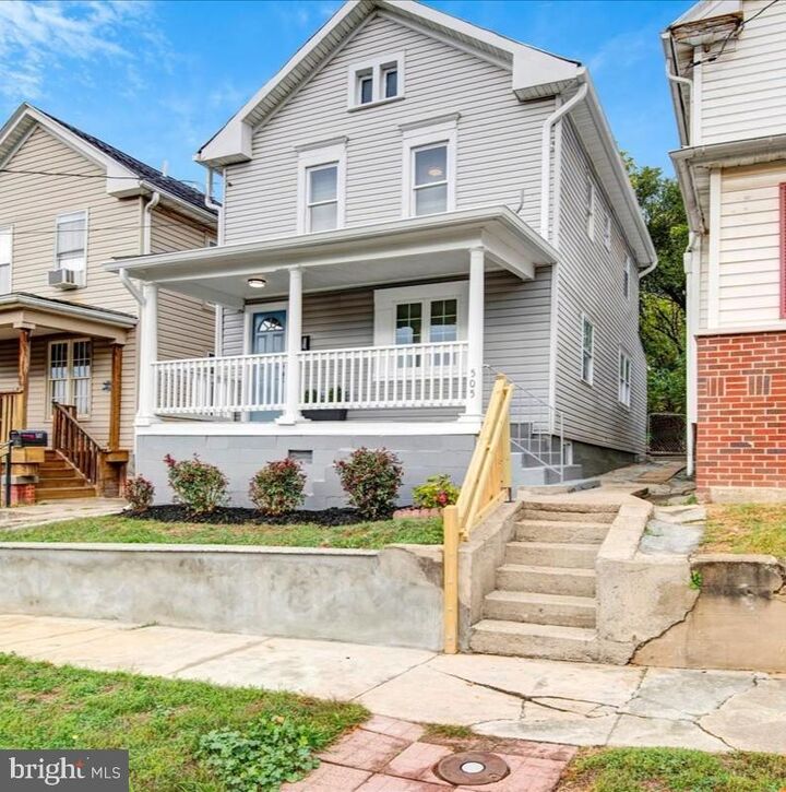 Property Photo: 505 S Kentucky Avenue WV 25401