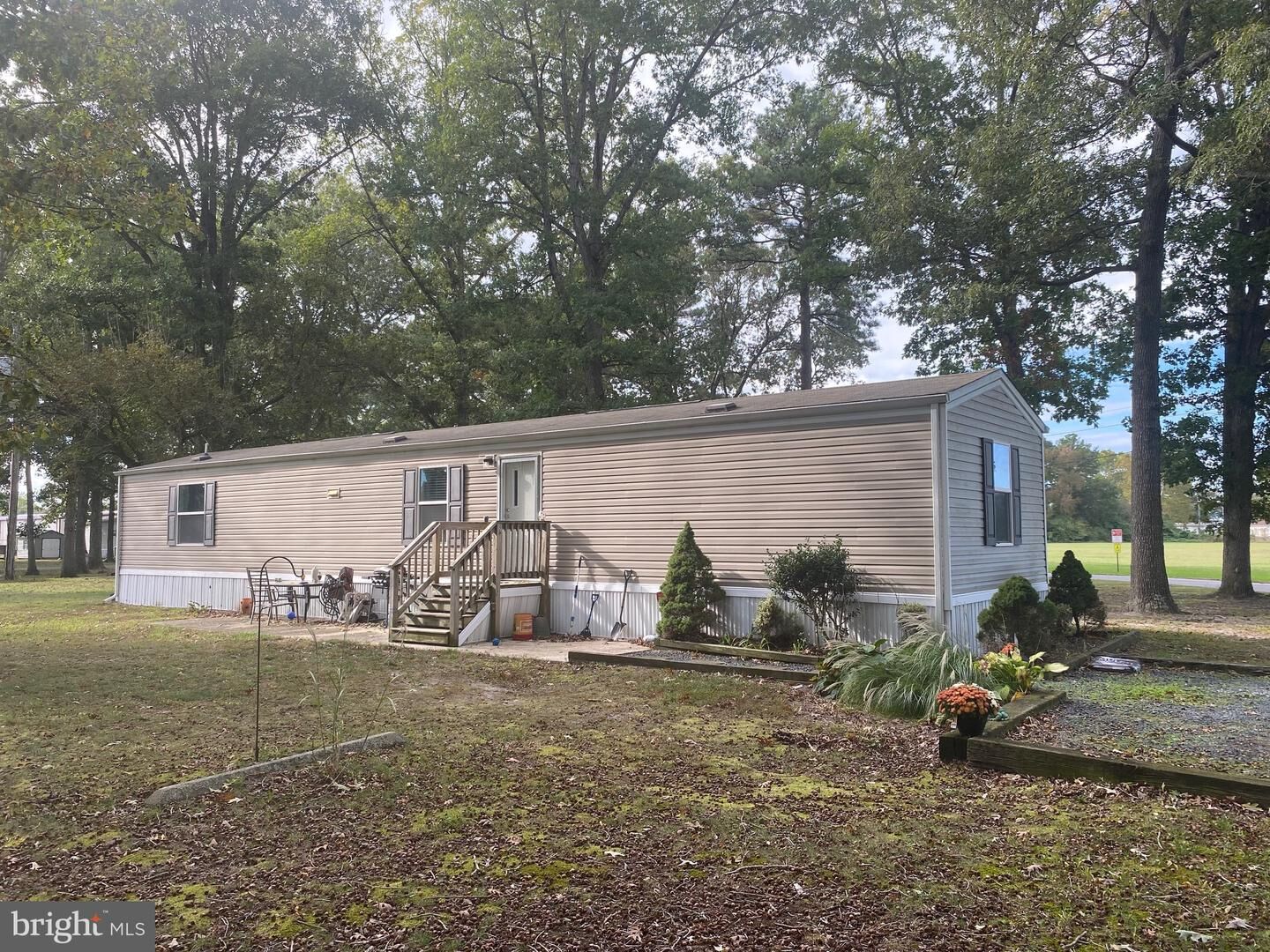 Property Photo: 31301 Shady Acres Lane DE 19956