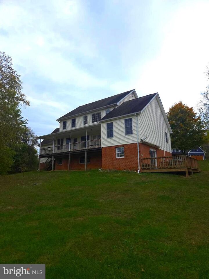 Property Photo: 79 Leisure Way WV 25443