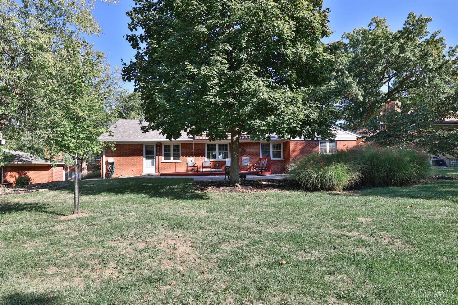 Property Photo: 6829 Springcrest Circle OH 45243