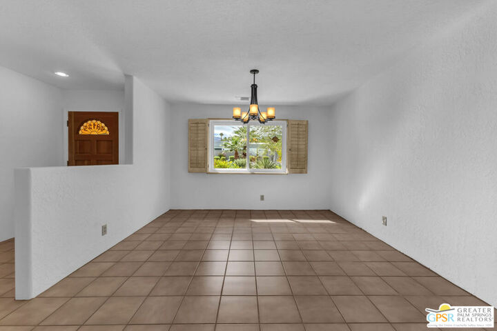 Property Photo: 48125 Anita Cir CA 92260